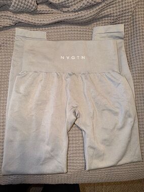 NVGTN High-Waist Light Gray Leggings